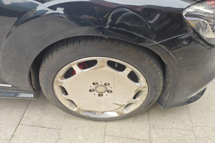 Used Mercedes-Benz S-Class 2008 S 350 L Luxury Model Right Front Wheel Hub