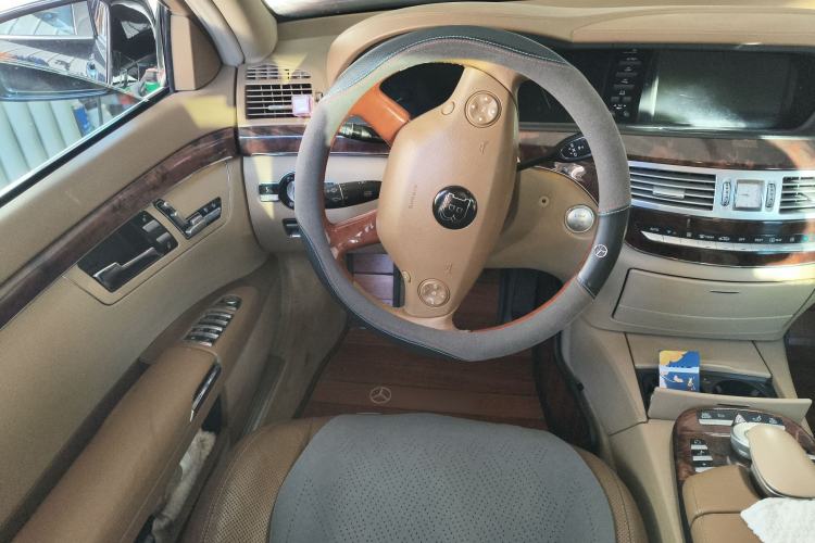 Used Mercedes-Benz S-Class 2008 S 350 L Luxury Model Steering Wheel