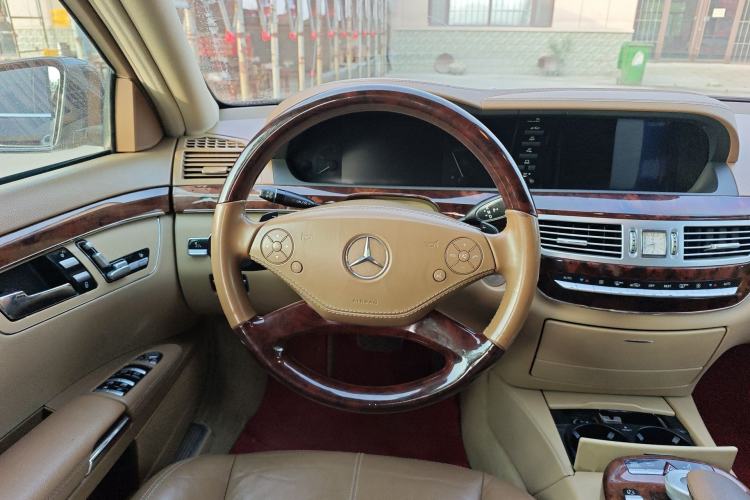Used Mercedes-Benz S-Class 2008 S 300 L Executive Edition Steering Wheel