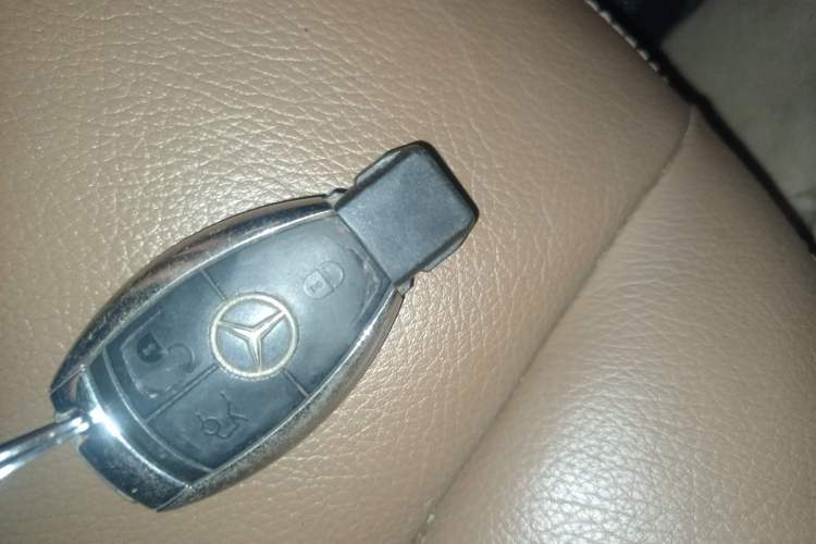 Used Mercedes-Benz S-Class 2008 S 300 L Business Model Vehicle Key