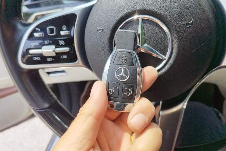 Used Mercedes-Benz S-Class 2008 S 300 L Business Model Vehicle Key