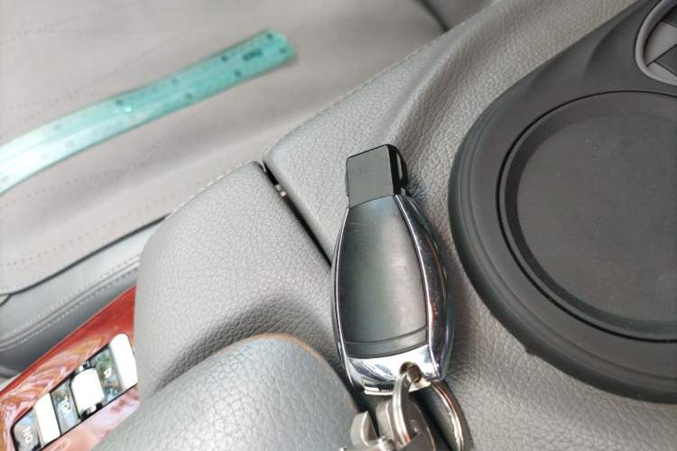 Used Mercedes-Benz S-Class 2008 S 300 L Business Model Vehicle Key