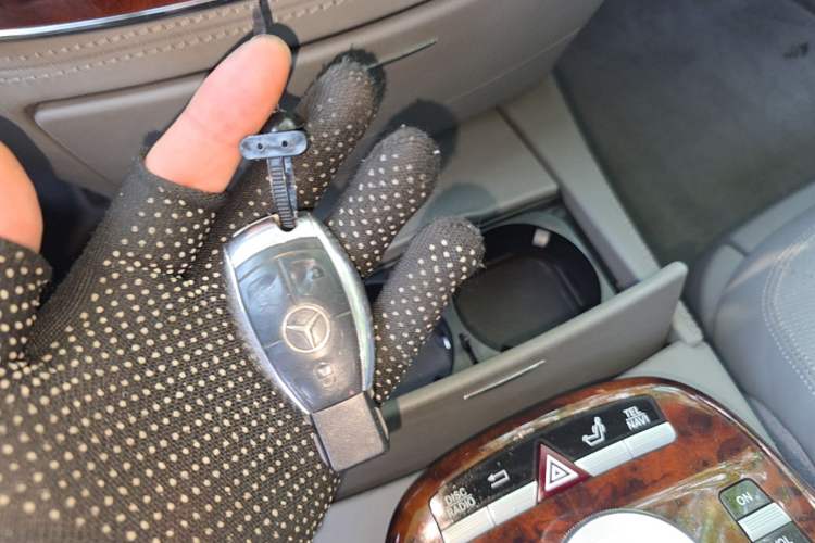 Used Mercedes-Benz S-Class 2008 S 500 L Vehicle Key