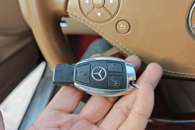 Used Mercedes-Benz S-Class 2008 S 300 L Executive Edition Vehicle Key