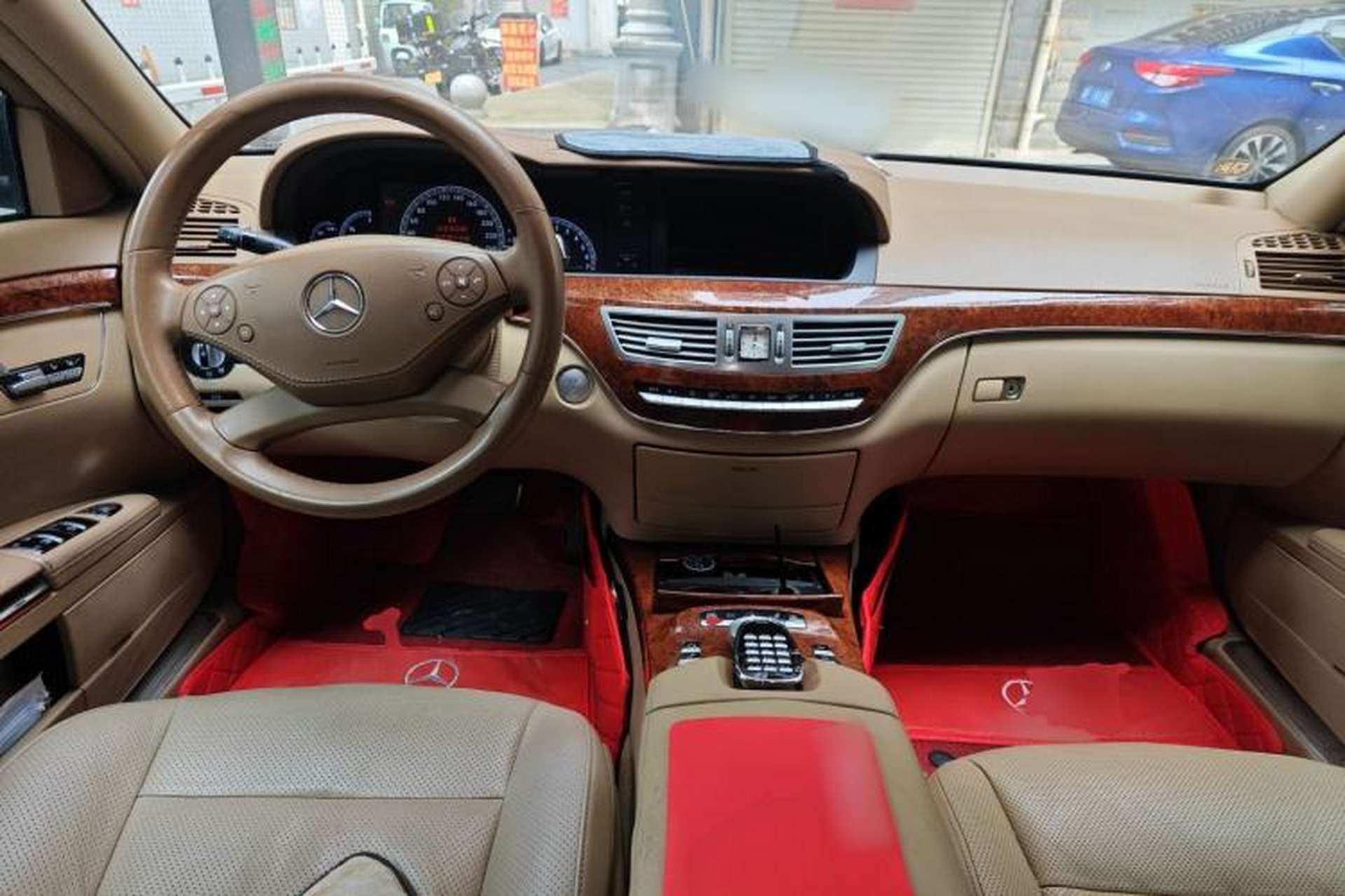 Used Mercedes-Benz S-Class  Center Console