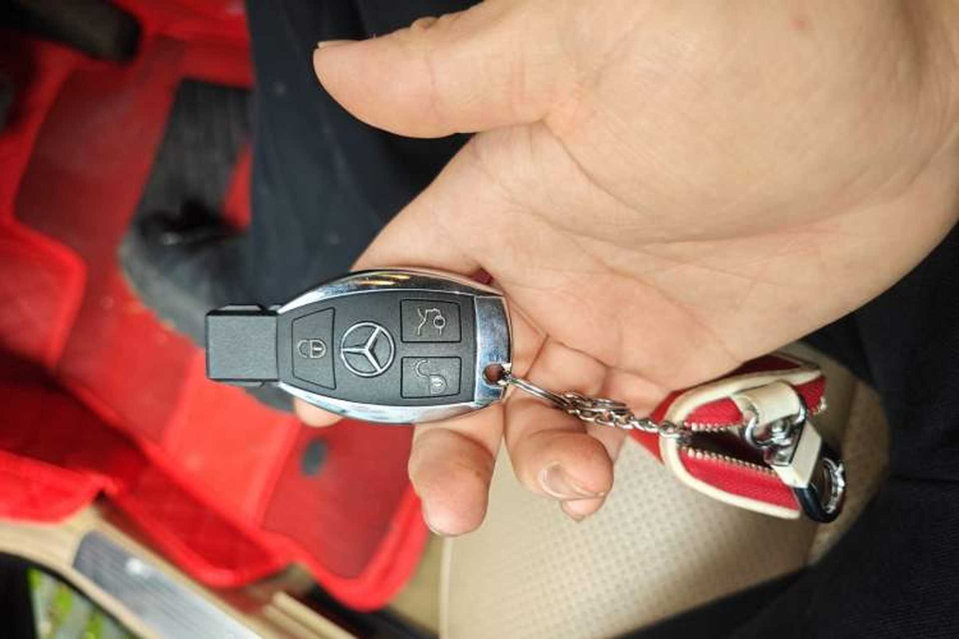 Used Mercedes-Benz S-Class  Vehicle Key