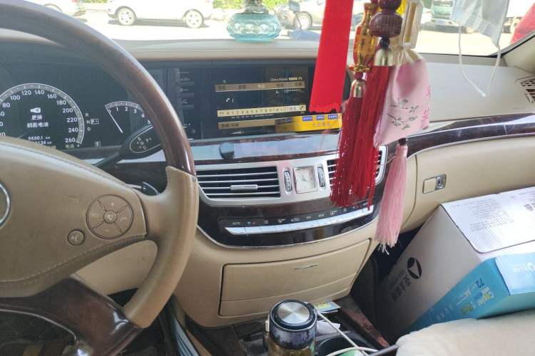 Used Mercedes-Benz S-Class 2010 S 300 L Luxury Model Audio And AC Panel
