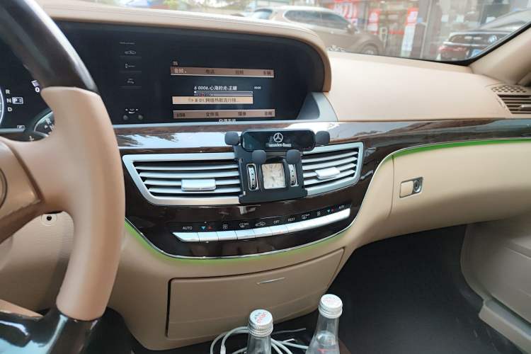 Used Mercedes-Benz S-Class 2010 S 300 L Business Model Audio And AC Panel
