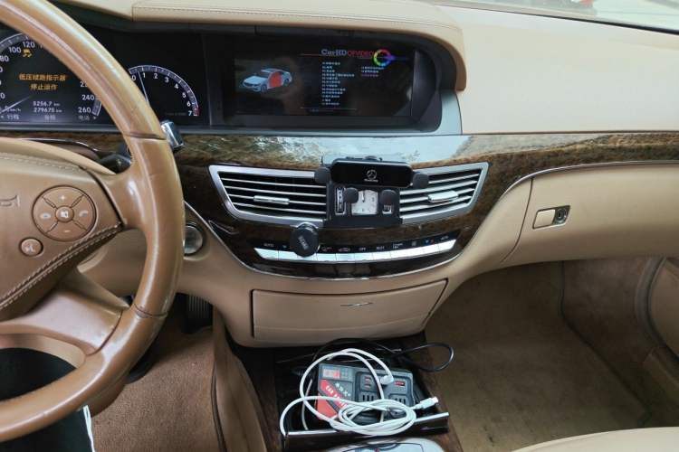 Used Mercedes-Benz S-Class 2010 S 300 L Business Model Audio And AC Panel