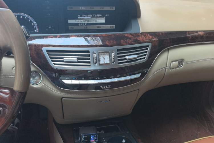 Used Mercedes-Benz S-Class 2010 S 600 L Audio And AC Panel