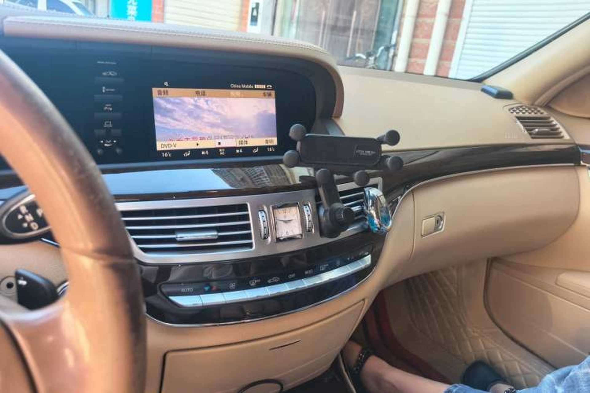 Used Mercedes-Benz S-Class 2010 S 300 L Business Model Audio And AC Panel