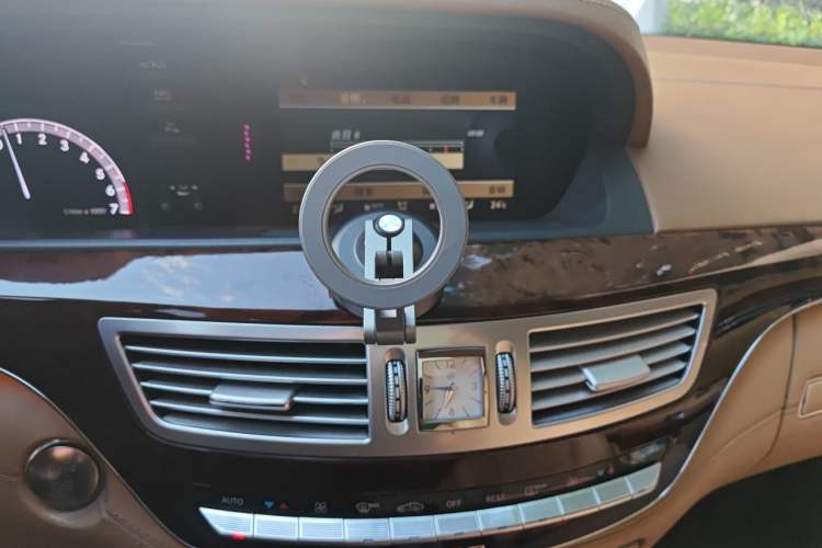 Used Mercedes-Benz S-Class 2010 S 600 L Audio And AC Panel