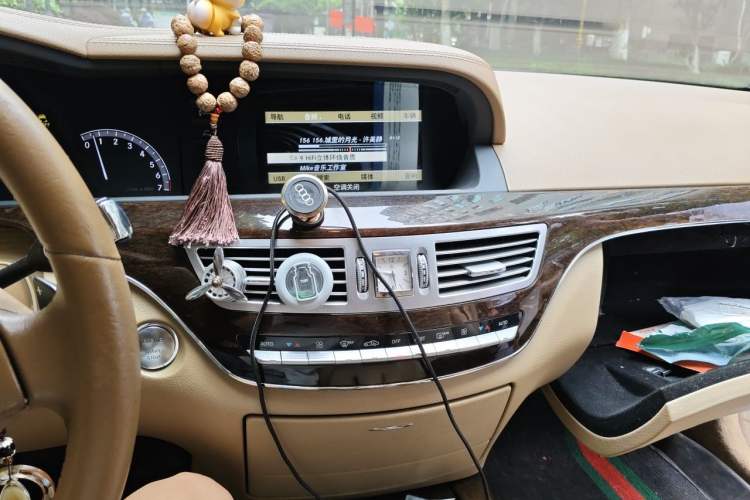 Used Mercedes-Benz S-Class 2010 S 300 L Business Model Audio And AC Panel