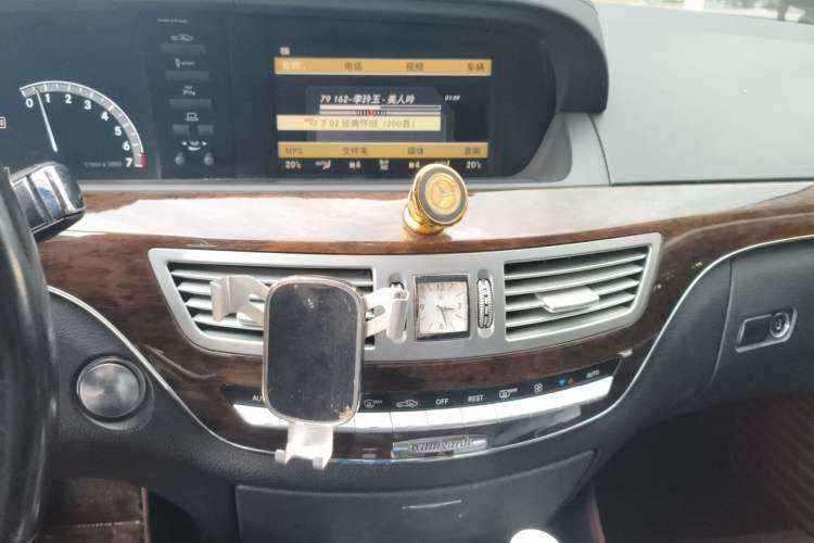 Used Mercedes-Benz S-Class 2010 S 300 L Business Model Audio And AC Panel