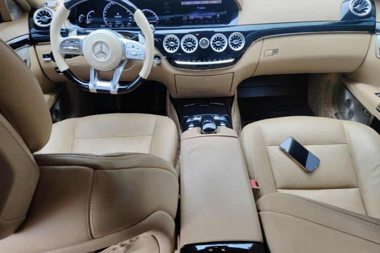 Used Mercedes-Benz S-Class 2010 S 400 L HYBRID Center Console
