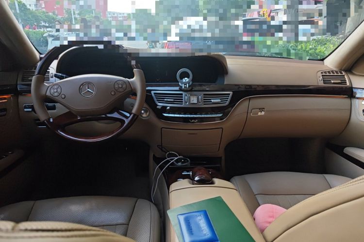 Used Mercedes-Benz S-Class 2010 S 600 L Center Console