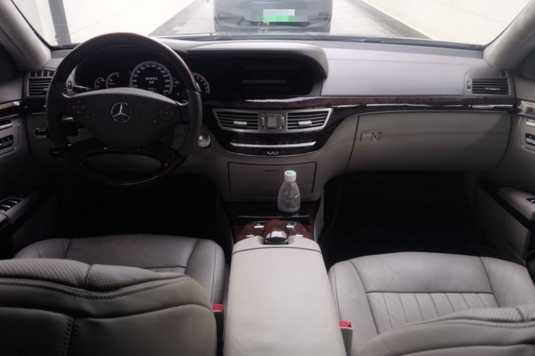 Used Mercedes-Benz S-Class 2010 S 600 L Center Console