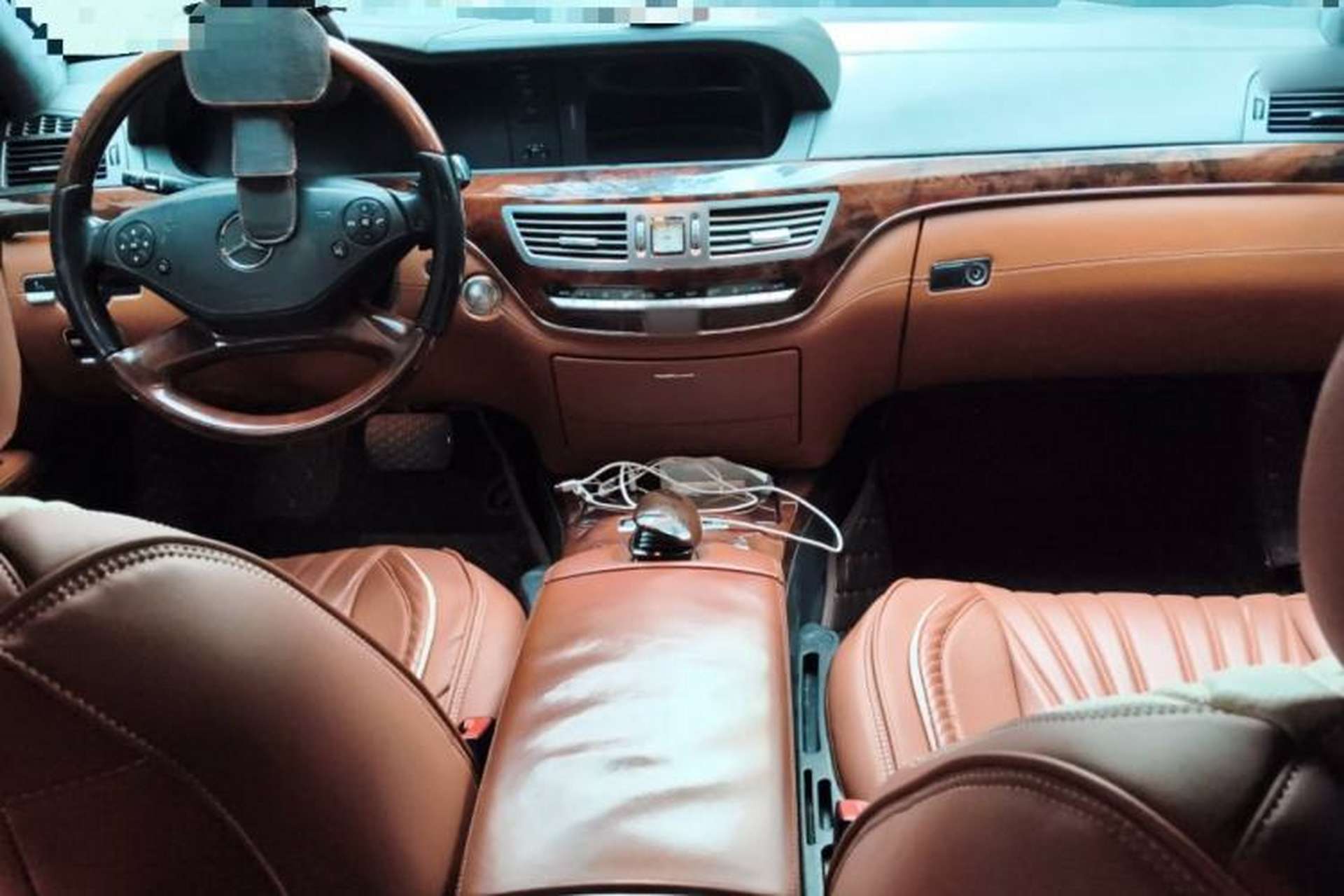 Used Mercedes-Benz S-Class 2010 S 600 L Center Console