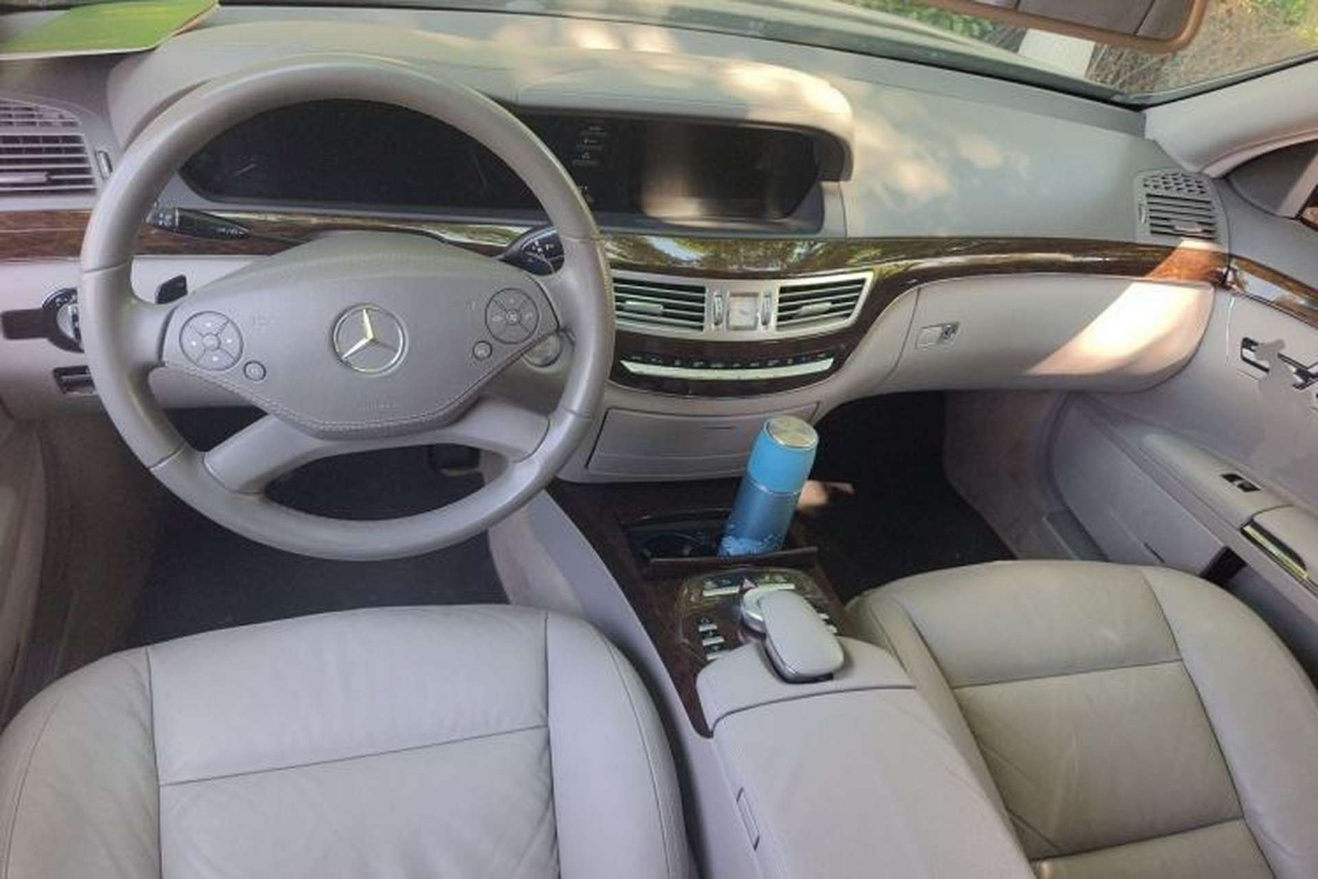 Used Mercedes-Benz S-Class 2010 S 300 L Business Model Center Console