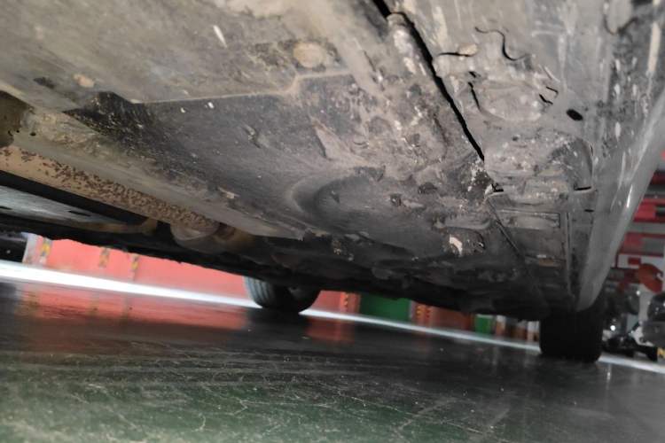 Used Mercedes-Benz S-Class 2010 S 350 L 4MATIC Chassis Front Left