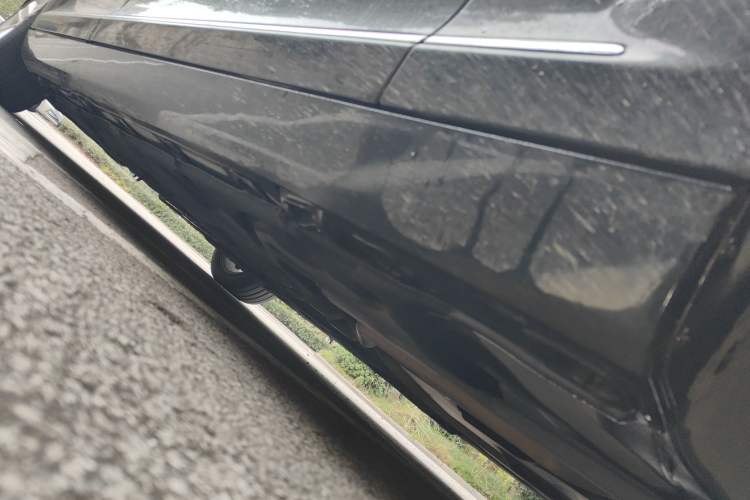 Used Mercedes-Benz S-Class 2010 S 400 L HYBRID Chassis Front Right