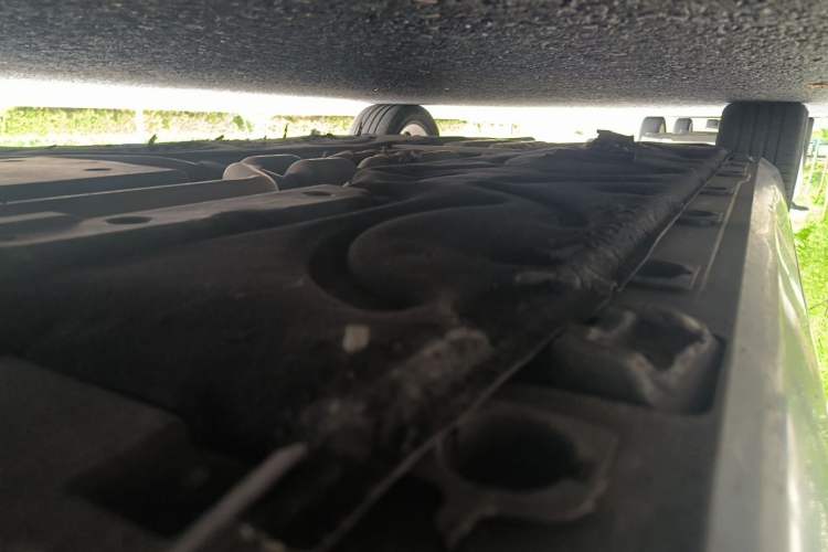 Used Mercedes-Benz S-Class 2010 S 350 L 4MATIC Chassis Front Right