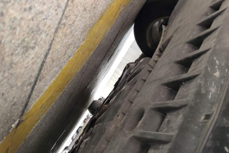 Used Mercedes-Benz S-Class 2010 S 300 L Business Model Chassis Front