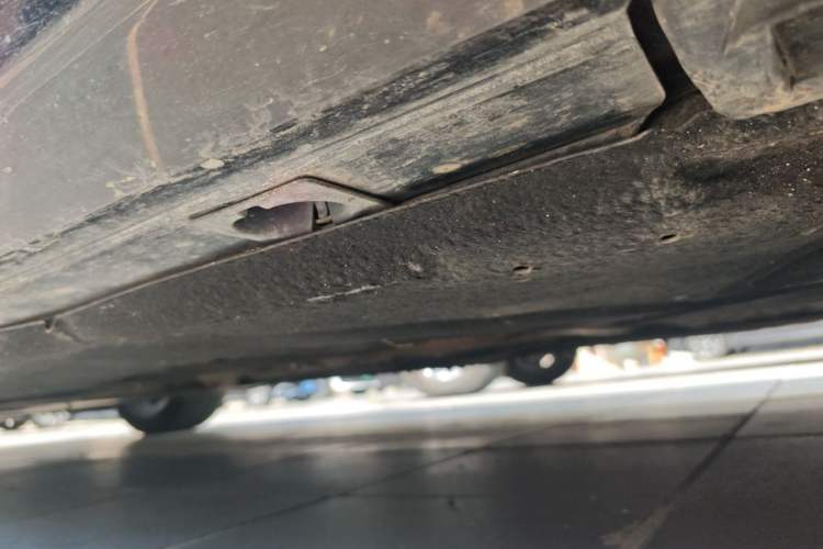 Used Mercedes-Benz S-Class 2010 S 350 L 4MATIC Chassis Rear Left