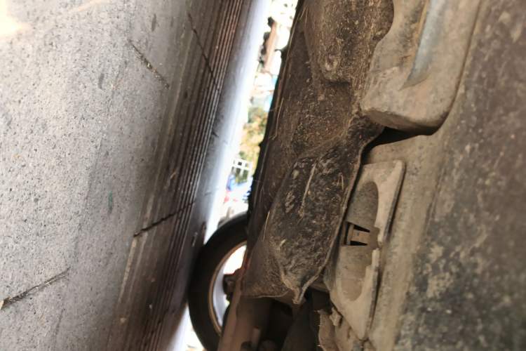 Used Mercedes-Benz S-Class 2010 S 400 L HYBRID Chassis Rear Left