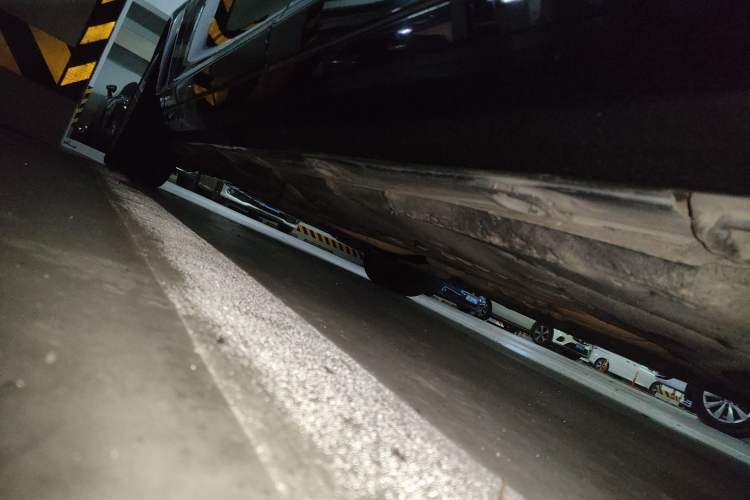 Used Mercedes-Benz S-Class 2010 S 300 L Prestige Edition Chassis Rear Left