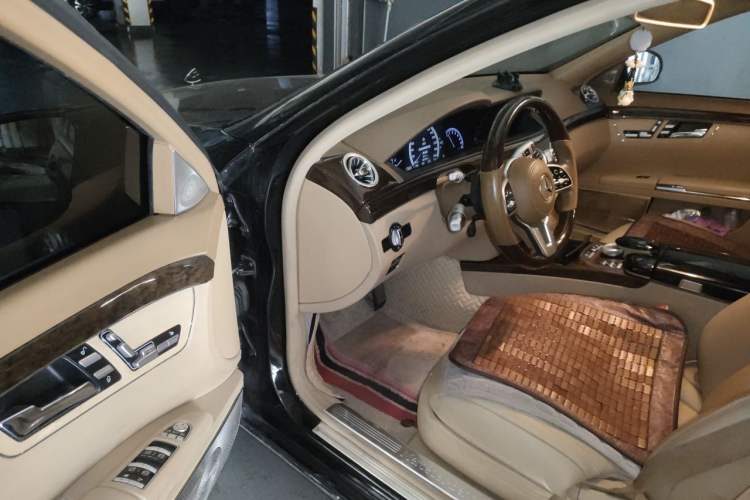 Used Mercedes-Benz S-Class 2010 S 300 L Business Model Driver Seat