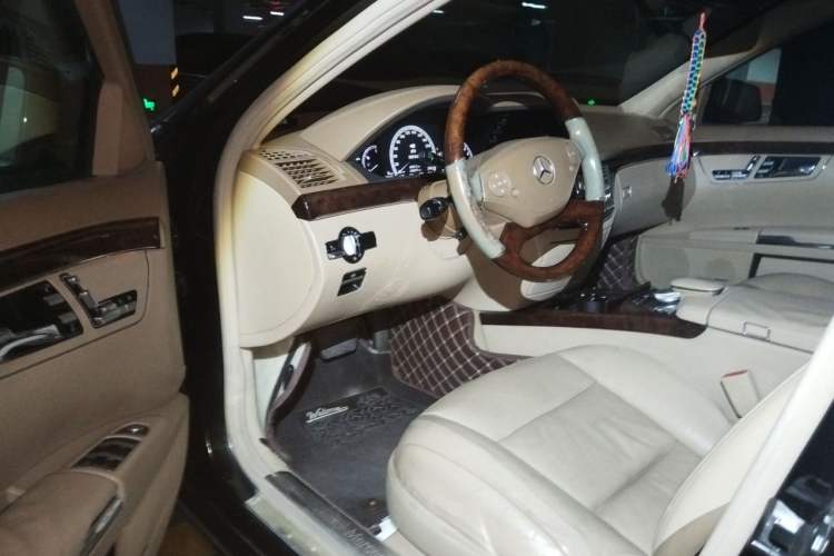 Used Mercedes-Benz S-Class 2010 S 400 L HYBRID Driver Seat