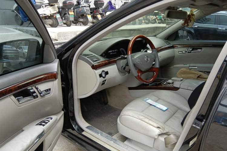 Used Mercedes-Benz S-Class 2010 S 300 L Luxury Model Driver Seat