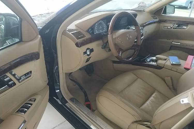 Used Mercedes-Benz S-Class 2010 S 400 L HYBRID Driver Seat