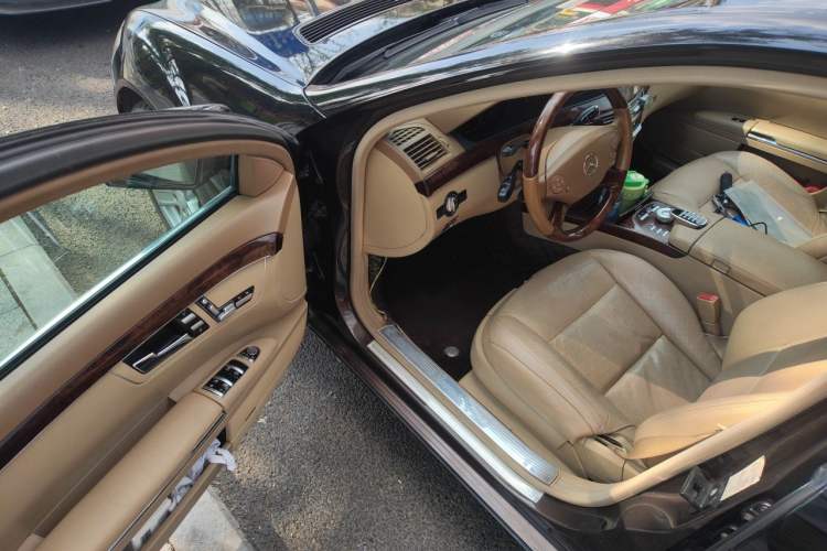 Used Mercedes-Benz S-Class 2010 S 300 L Luxury Model Driver Seat