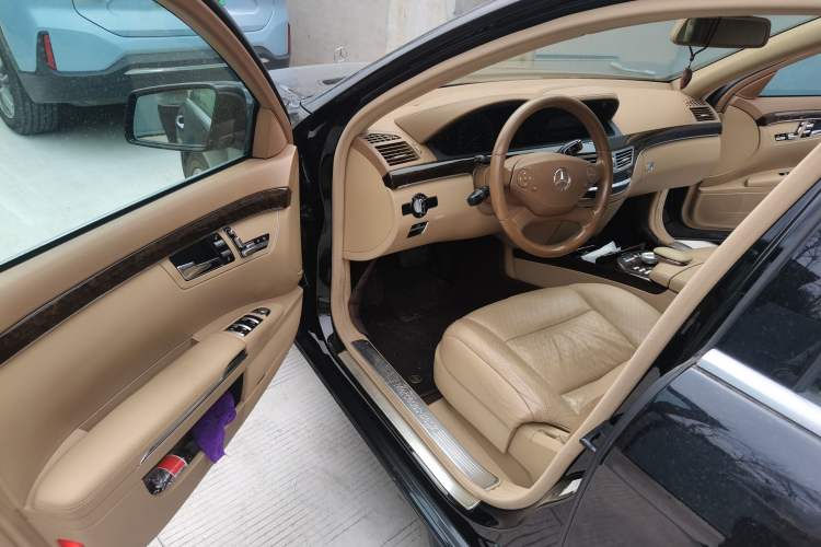 Used Mercedes-Benz S-Class 2010 S 300 L Luxury Model Driver Seat