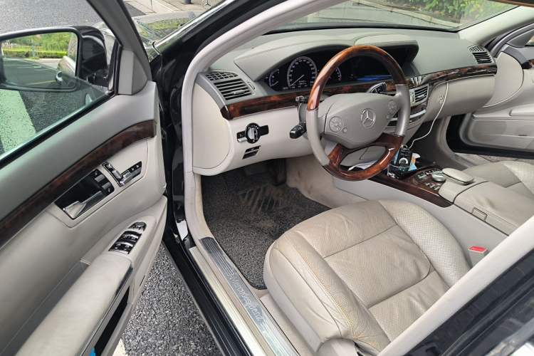 Used Mercedes-Benz S-Class 2010 S 350 L 4MATIC Driver Seat