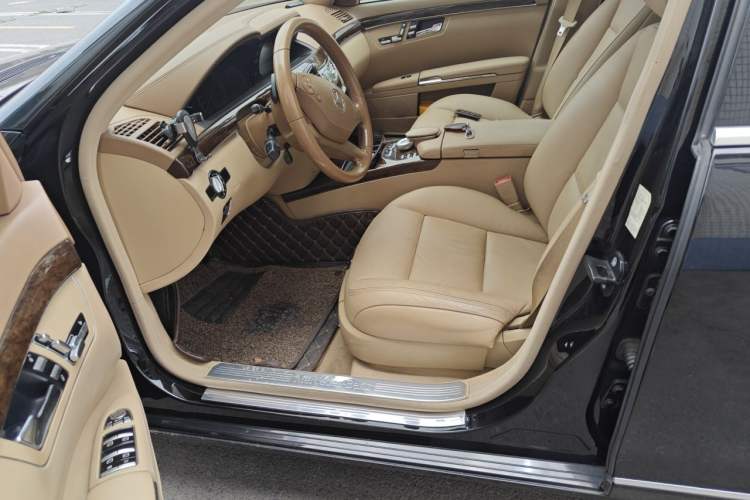 Used Mercedes-Benz S-Class 2010 S 300 L Business Model Driver Seat