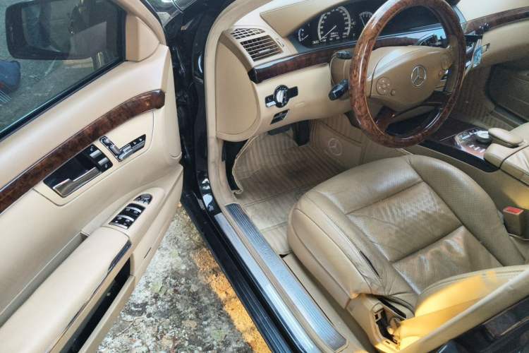 Used Mercedes-Benz S-Class 2010 S 400 L HYBRID Driver Seat