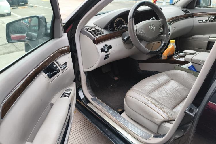 Used Mercedes-Benz S-Class 2010 S 300 L Prestige Edition Driver Seat