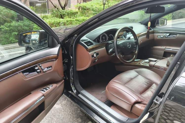 Used Mercedes-Benz S-Class 2010 S 300 L Luxury Model Driver Seat