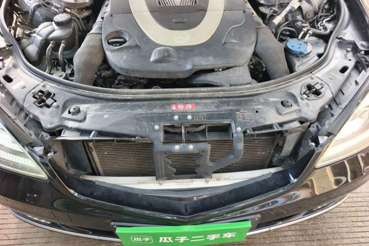 Used Mercedes-Benz S-Class 2010 S 500 L 4MATIC Engine Bay