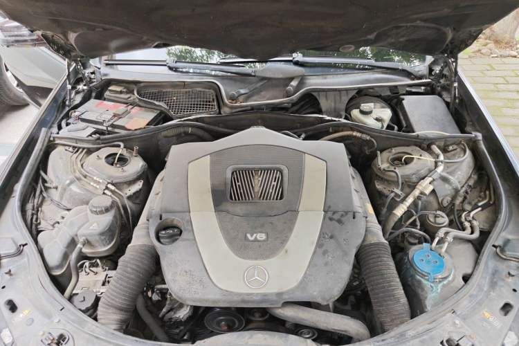 Used Mercedes-Benz S-Class 2010 S 300 L Business Model Engine Bay