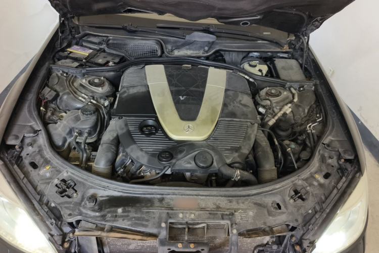 Used Mercedes-Benz S-Class 2010 S 600 L Engine Bay