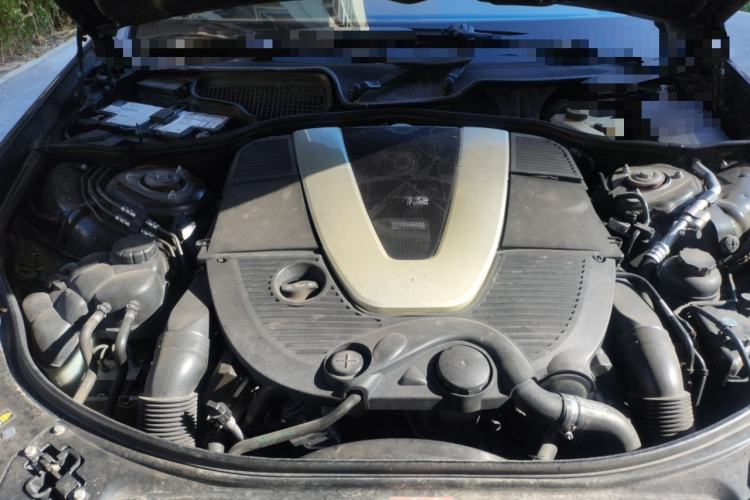 Used Mercedes-Benz S-Class 2010 S 600 L Engine Bay