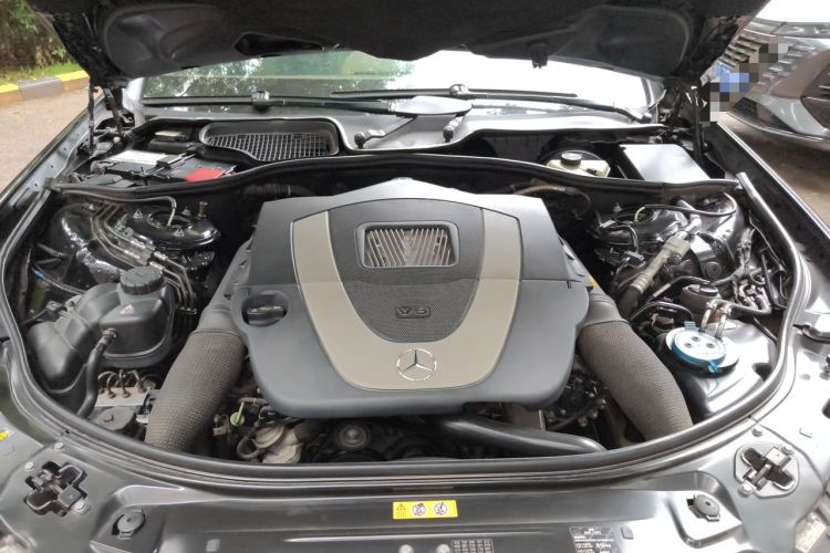 Used Mercedes-Benz S-Class 2010 S 300 L Luxury Model Engine Bay
