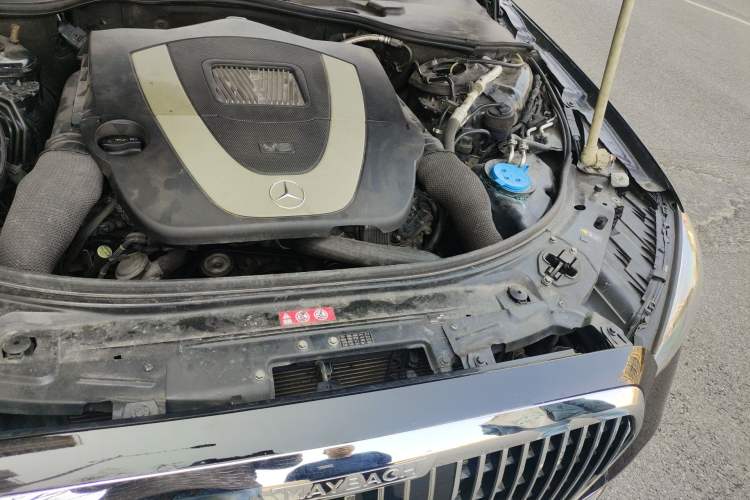 Used Mercedes-Benz S-Class 2010 S 400 L HYBRID Engine Bay Left