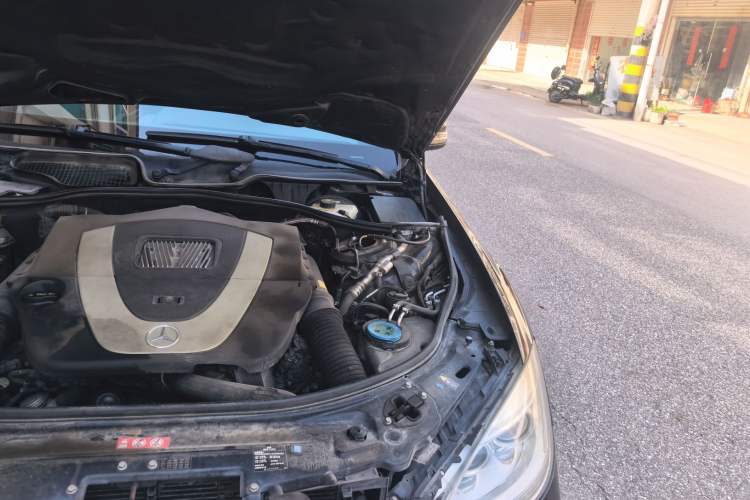 Used Mercedes-Benz S-Class 2010 S 300 L Business Model Engine Bay Left