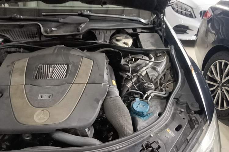 Used Mercedes-Benz S-Class 2010 S 300 L Business Model Engine Bay Left