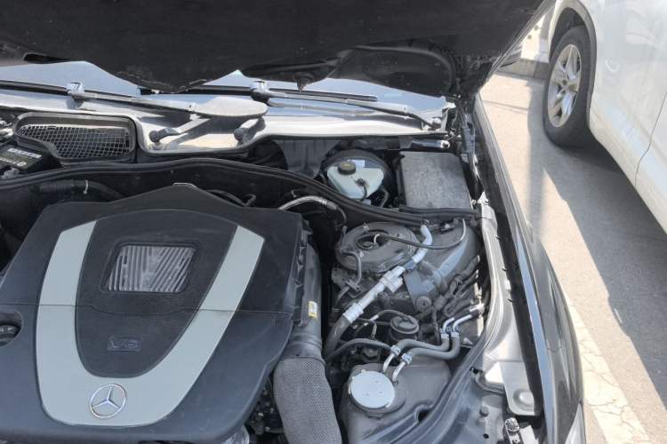 Used Mercedes-Benz S-Class 2010 S 300 L Prestige Edition Engine Bay Left